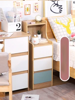 Staliukas paprasta šiuolaikinės miegamasis itin mažas-siauros lovos kabineto nuomos kambarys maža spintelė paprasta naktiniai stovo Nuotrauka 1
