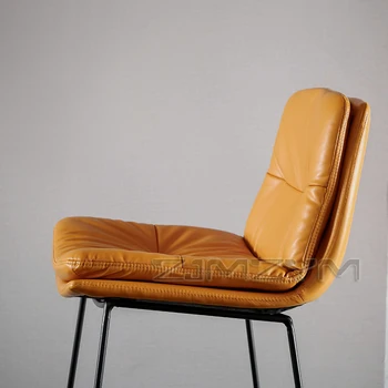 Šiaurės stiliaus atgal odos baro kėdė šeimos šviesos prabanga geležies aukštos taburetės kavos parduotuvė šiuolaikinės paprasta flanelė baro kėdė Nuotrauka 2